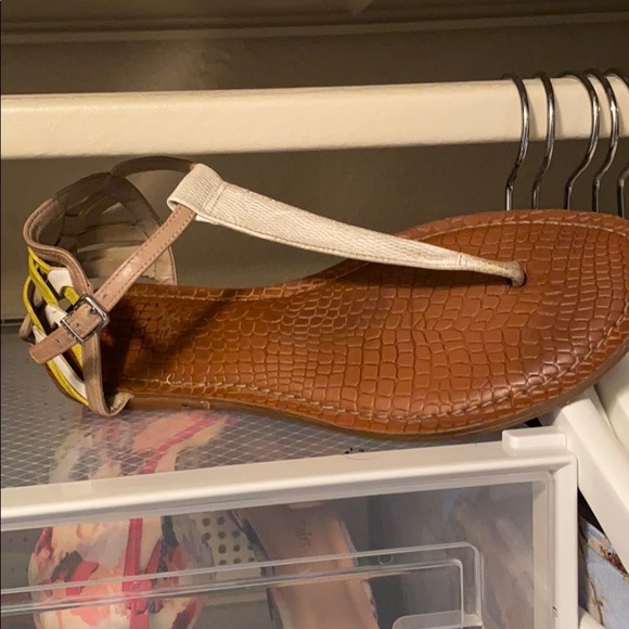 Sandals - Picture 3 of 3